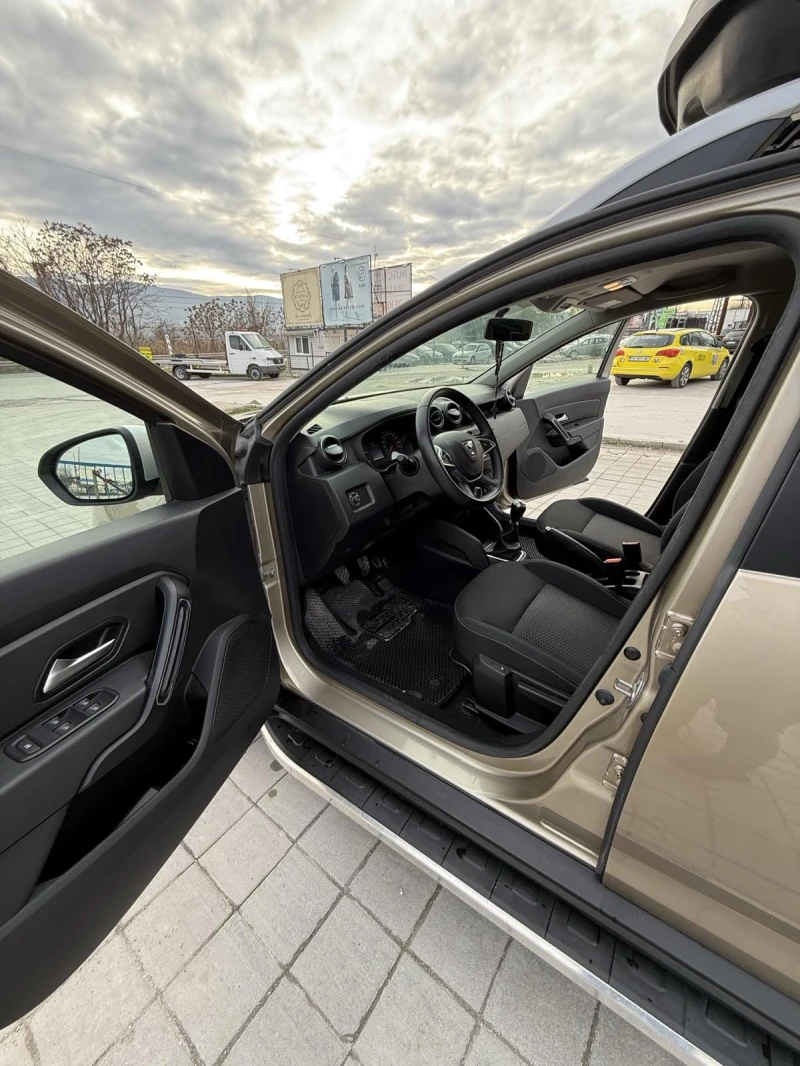 Dacia Duster PRESTIGE, снимка 11 - Автомобили и джипове - 52746628