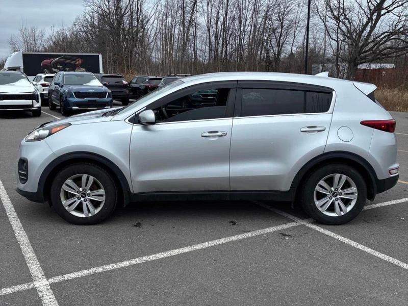 Kia Sportage * LX * CARFAX * БЕЗ ПЪРВОНАЧАЛНА ВНОСКА, снимка 2 - Автомобили и джипове - 52747856