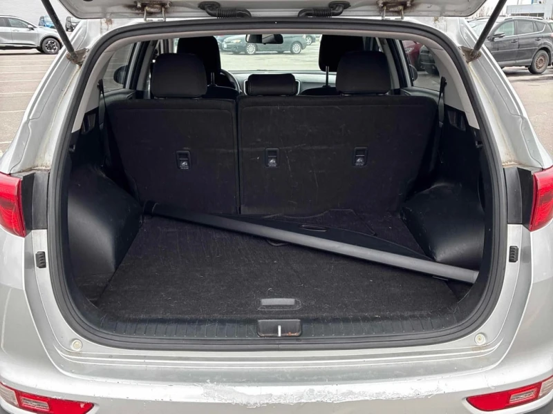 Kia Sportage * LX * CARFAX * БЕЗ ПЪРВОНАЧАЛНА ВНОСКА, снимка 15 - Автомобили и джипове - 52747856