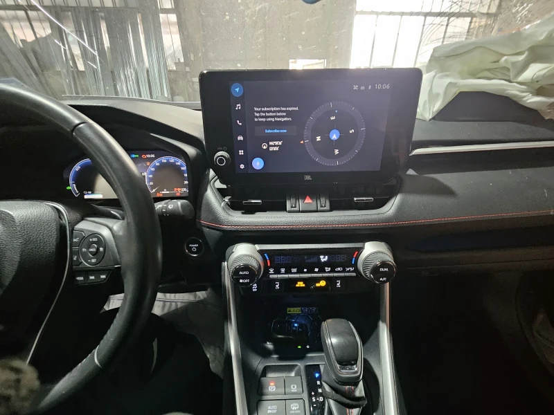 Toyota Rav4 Plug-in//JBL, снимка 8 - Автомобили и джипове - 52750644