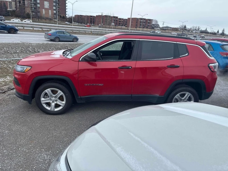 Jeep Compass * Sport * CARFAX * ЦЕНА ДО БГ, снимка 2 - Автомобили и джипове - 52893438