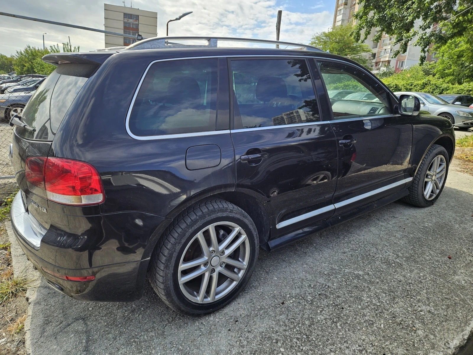 VW Touareg 5.0 dizel Individual TOP - изображение 2