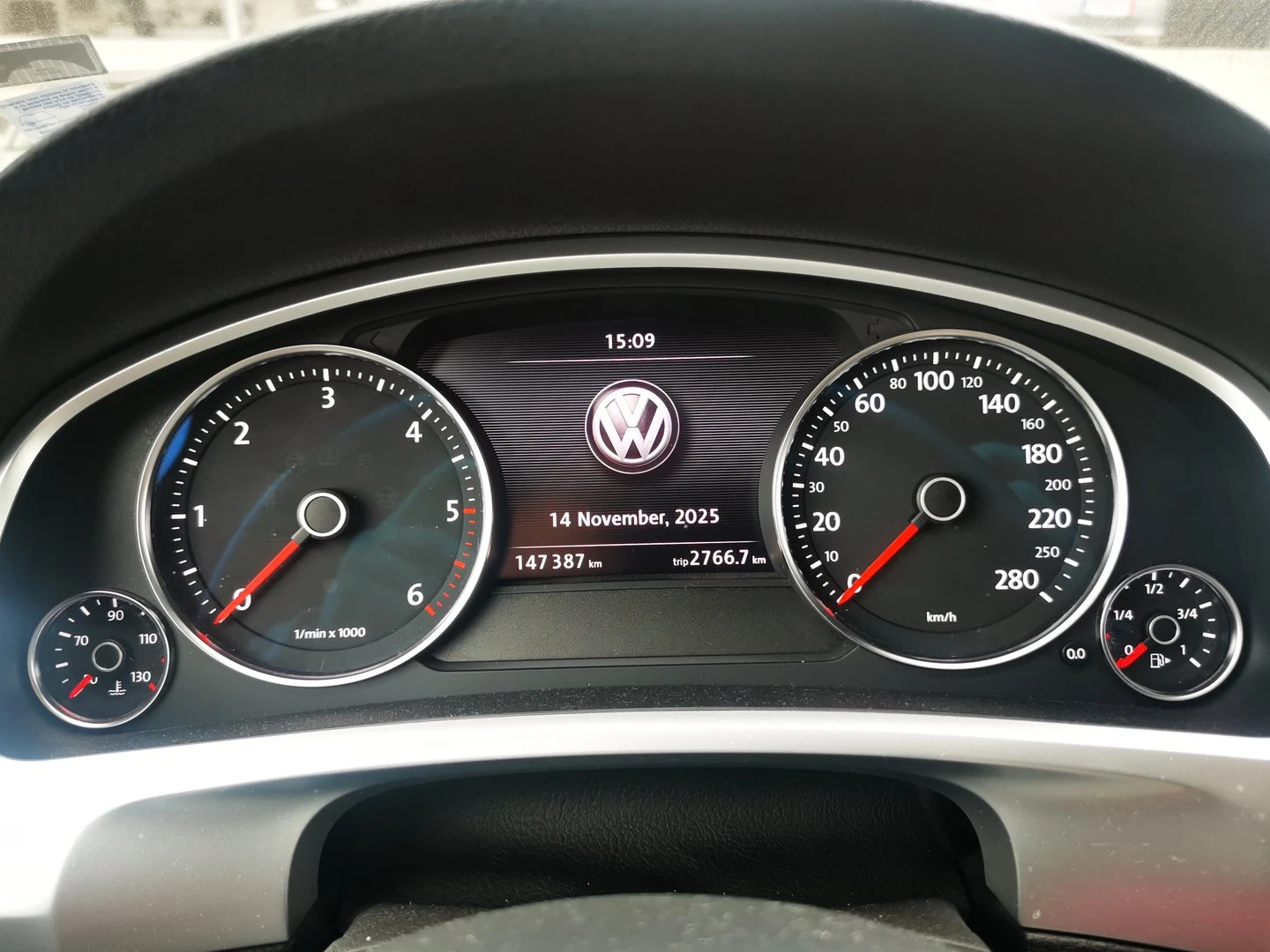 VW Touareg V6 TDI BMT 4MOTION, снимка 8 - Автомобили и джипове - 55642125