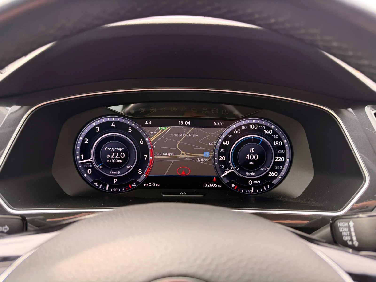 VW Tiguan 2.0 TSI * 4Motion * Distronic * , снимка 12 - Автомобили и джипове - 54033575