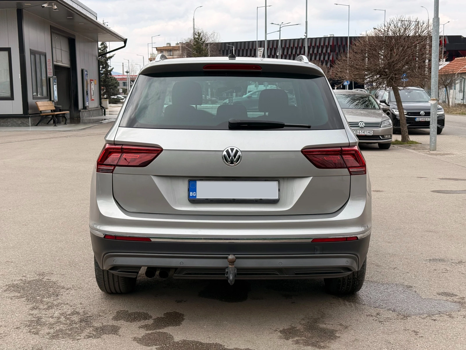 VW Tiguan 2.0 TSI * 4Motion * Distronic * , снимка 5 - Автомобили и джипове - 54033575