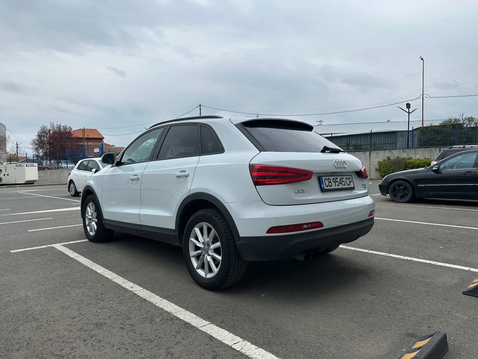 Audi Q3 2.0 TFSI quattro регистрирана, снимка 5 - Автомобили и джипове - 54173220
