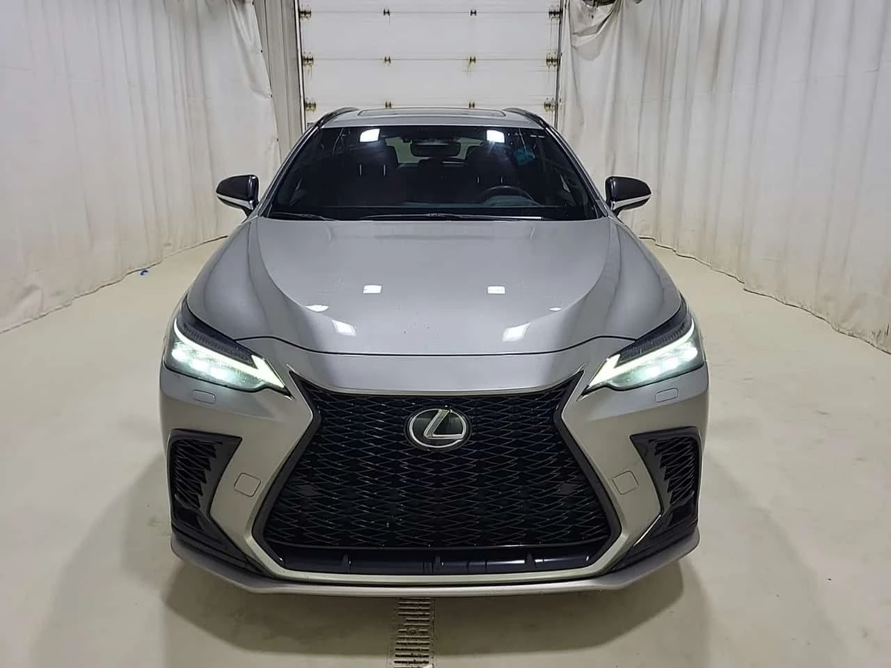 Lexus NX 350 F-Sport  * CARFAX * , снимка 2 - Автомобили и джипове - 54701967