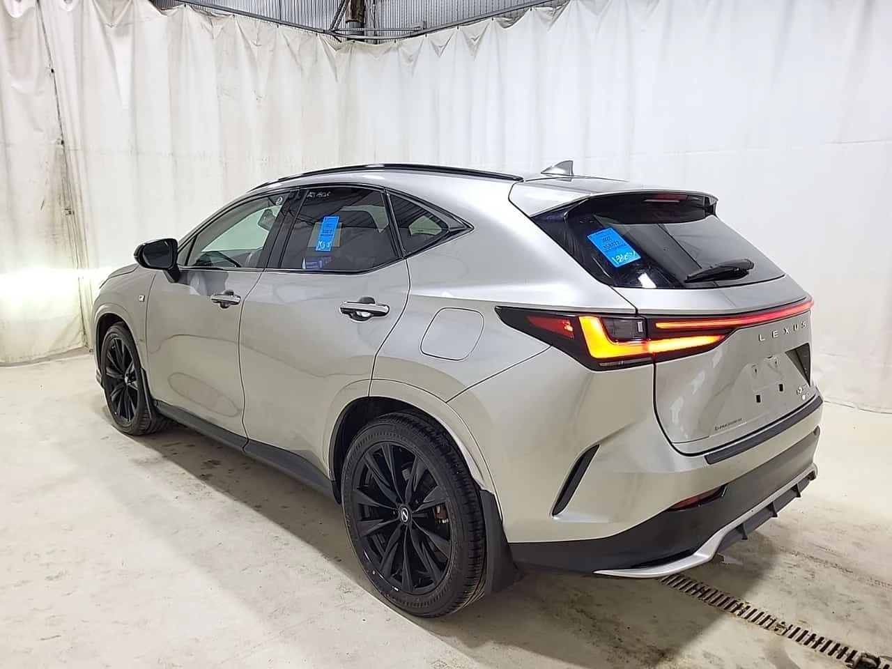 Lexus NX 350 F-Sport  * CARFAX * , снимка 6 - Автомобили и джипове - 54701967