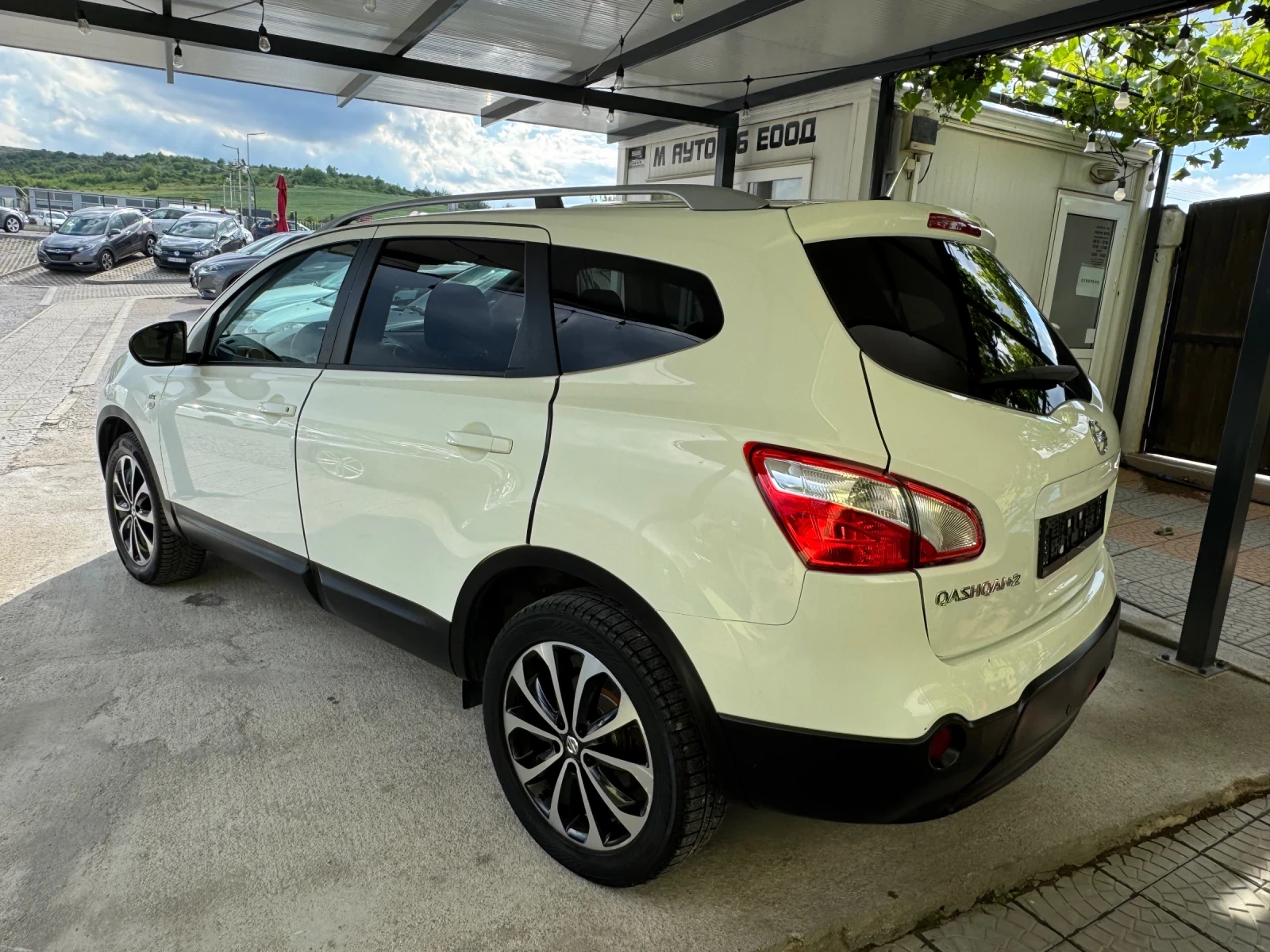 Nissan Qashqai 1.5dci PANORAMA-7 местен, снимка 4 - Автомобили и джипове - 54755585