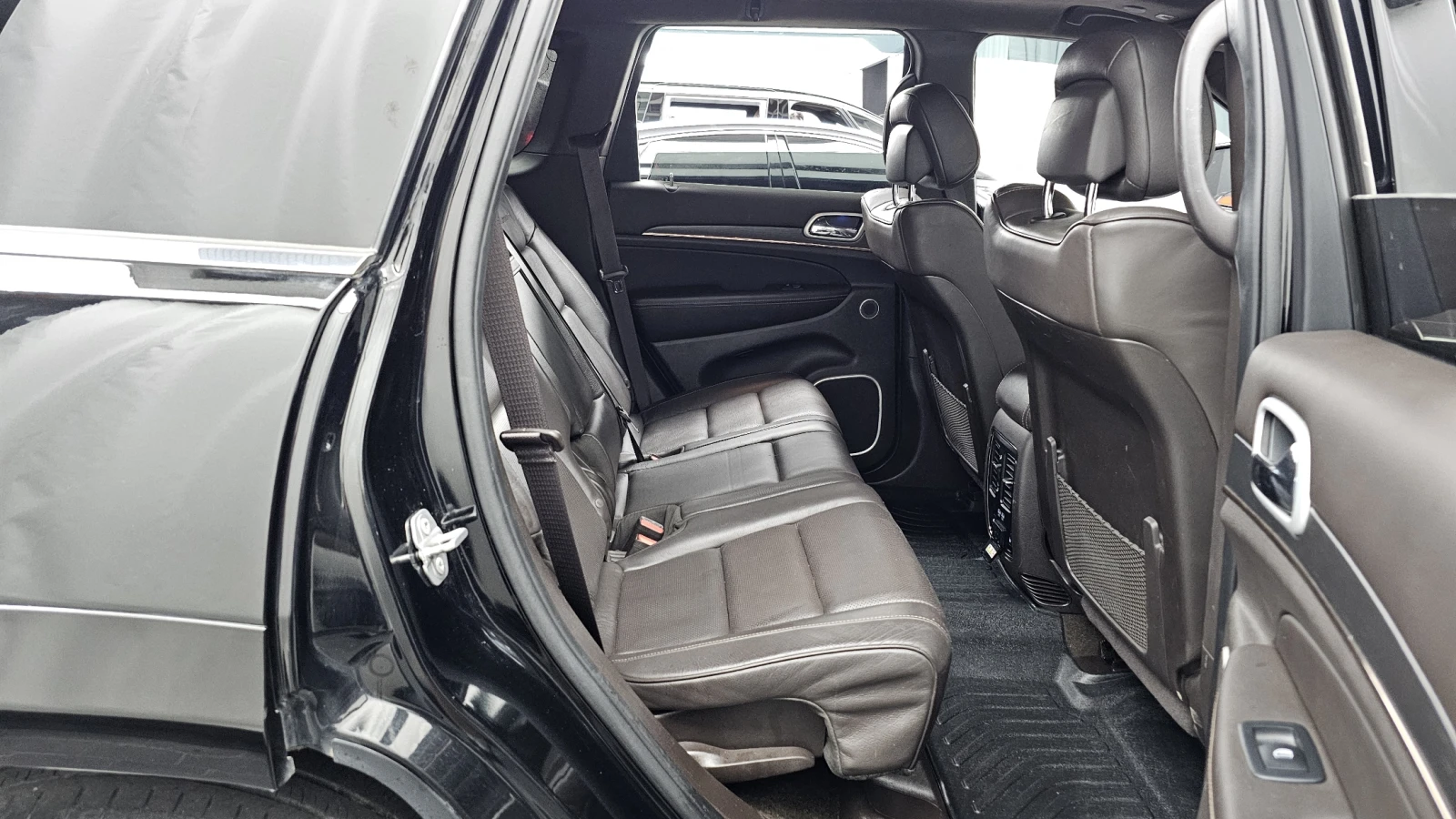 Jeep Grand cherokee SUMMIT* 8ZF* ОБДУХ* DIS* HARMAN* КРАЙНА ЦЕНА, снимка 15 - Автомобили и джипове - 54863154
