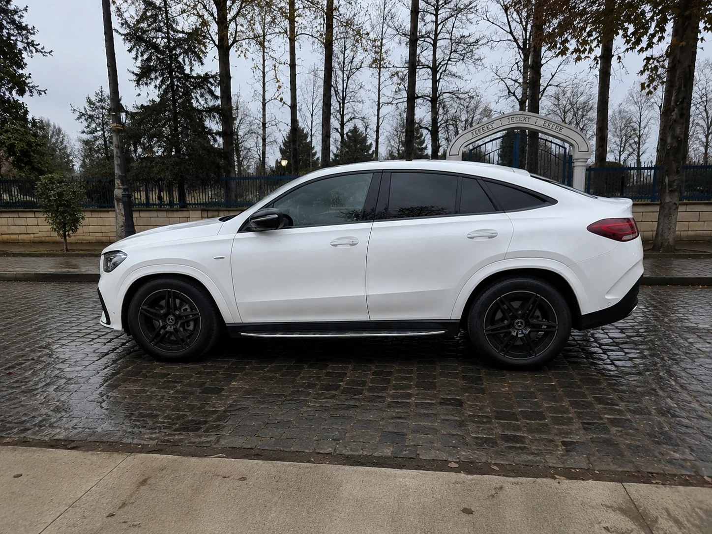 Mercedes-Benz GLE Coupe, снимка 3 - Автомобили и джипове - 55074440