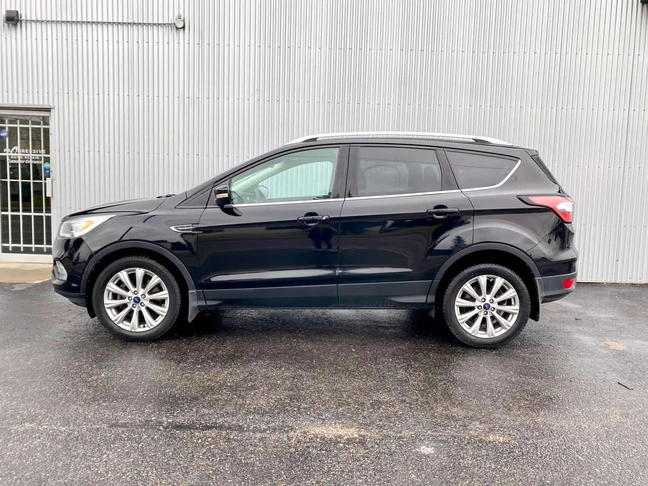 Ford Escape TITANIUM| ПОДГРЕВИ| KEYLESS| PANORAMA| 2 КЛЮЧА| , снимка 13 - Автомобили и джипове - 55671398