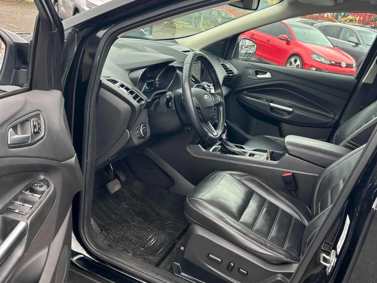 Ford Escape TITANIUM| ПОДГРЕВИ| KEYLESS| PANORAMA| 2 КЛЮЧА| , снимка 16 - Автомобили и джипове - 55671398