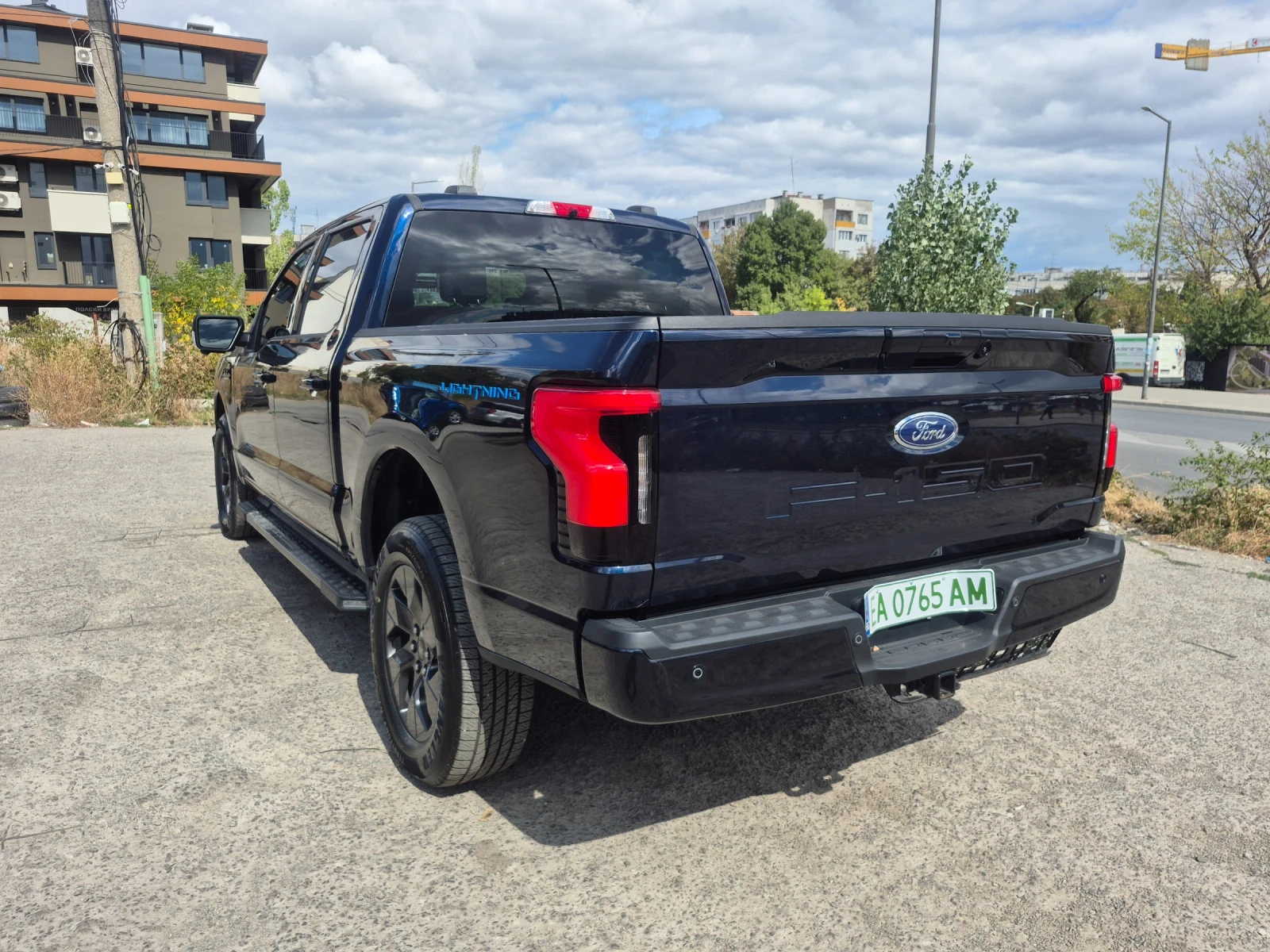 Ford F150 Lightning 4x4, снимка 7 - Автомобили и джипове - 56196134