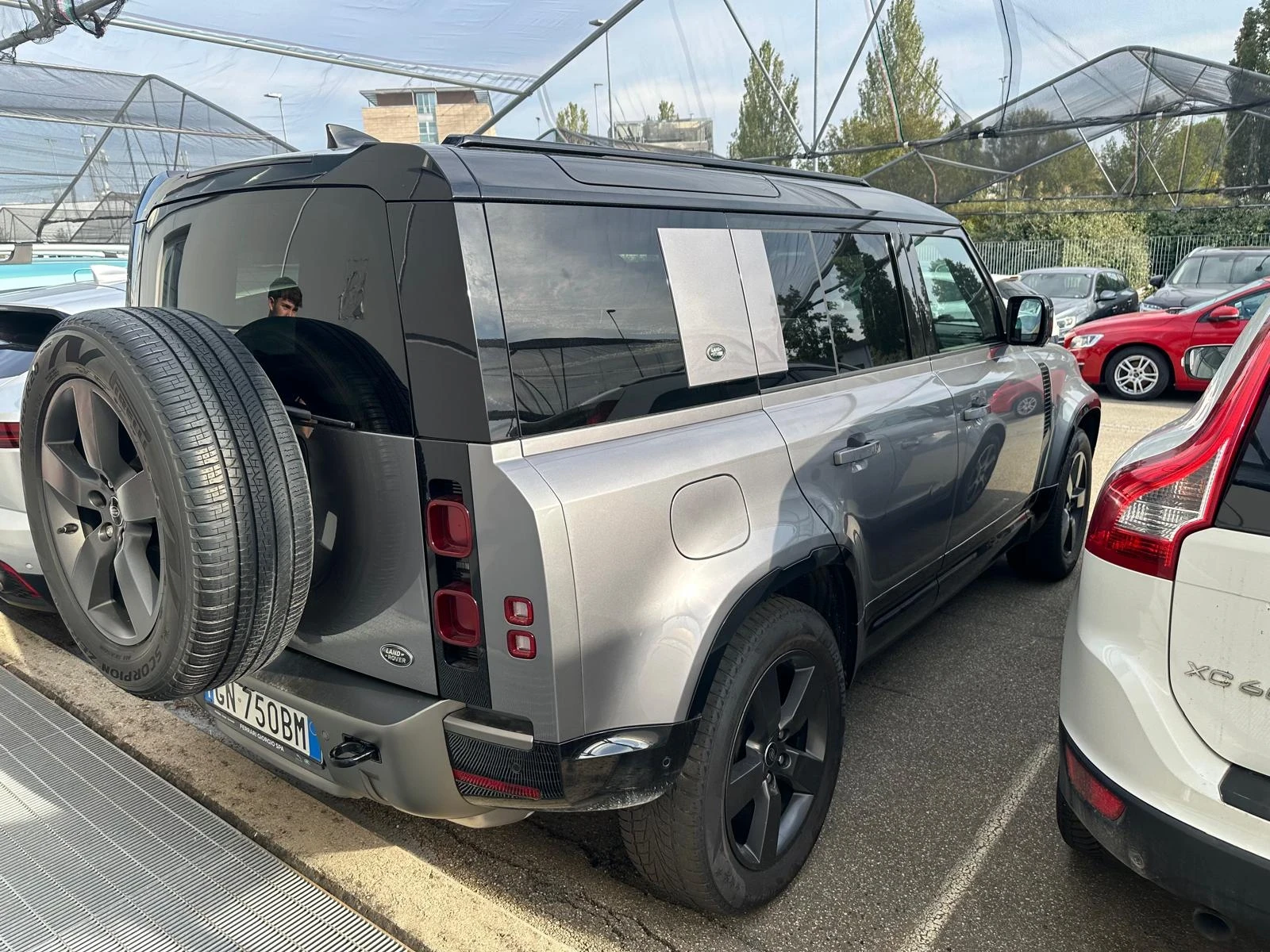 Land Rover Defender, снимка 4 - Автомобили и джипове - 56535869