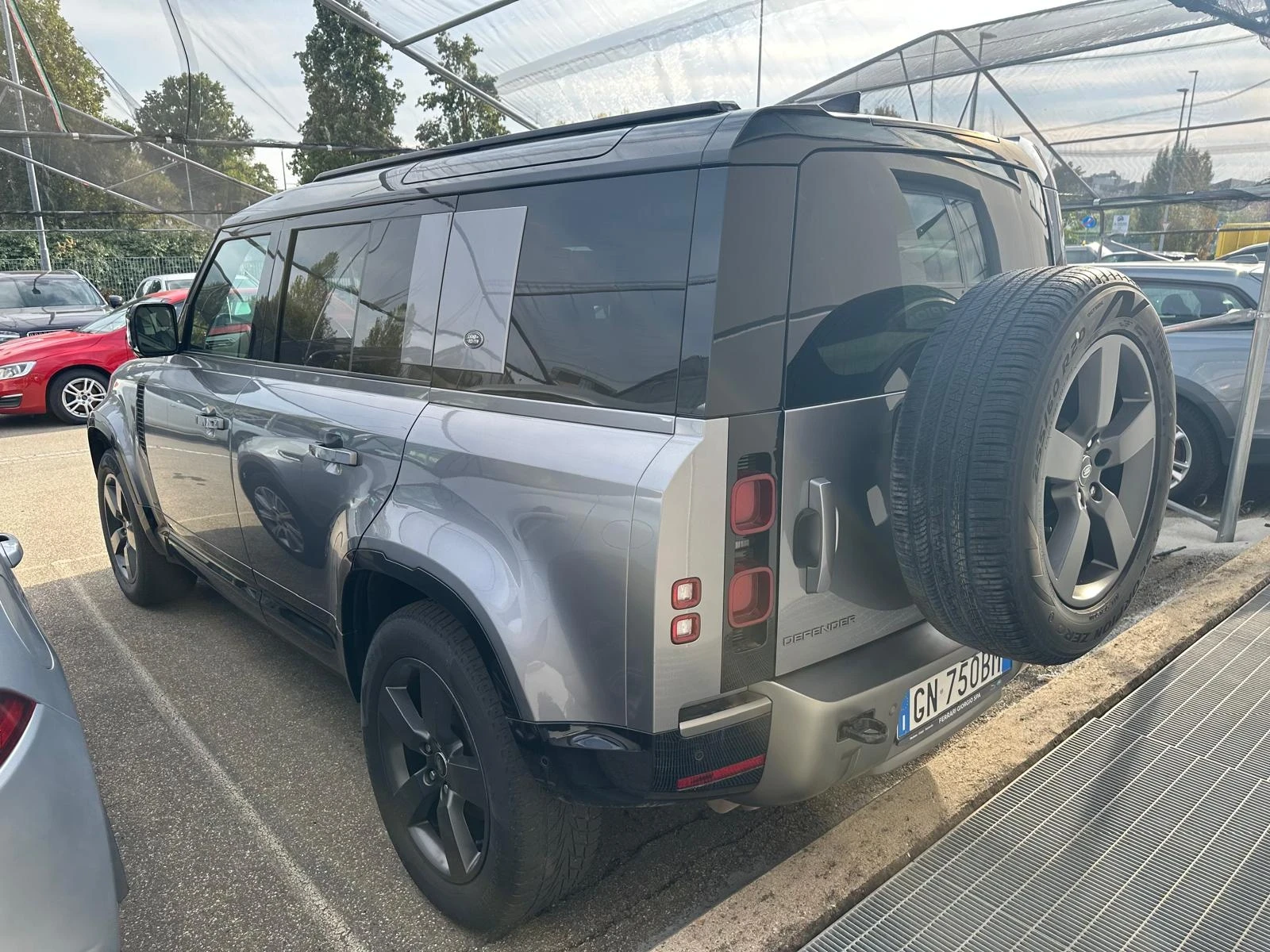 Land Rover Defender, снимка 3 - Автомобили и джипове - 56535869
