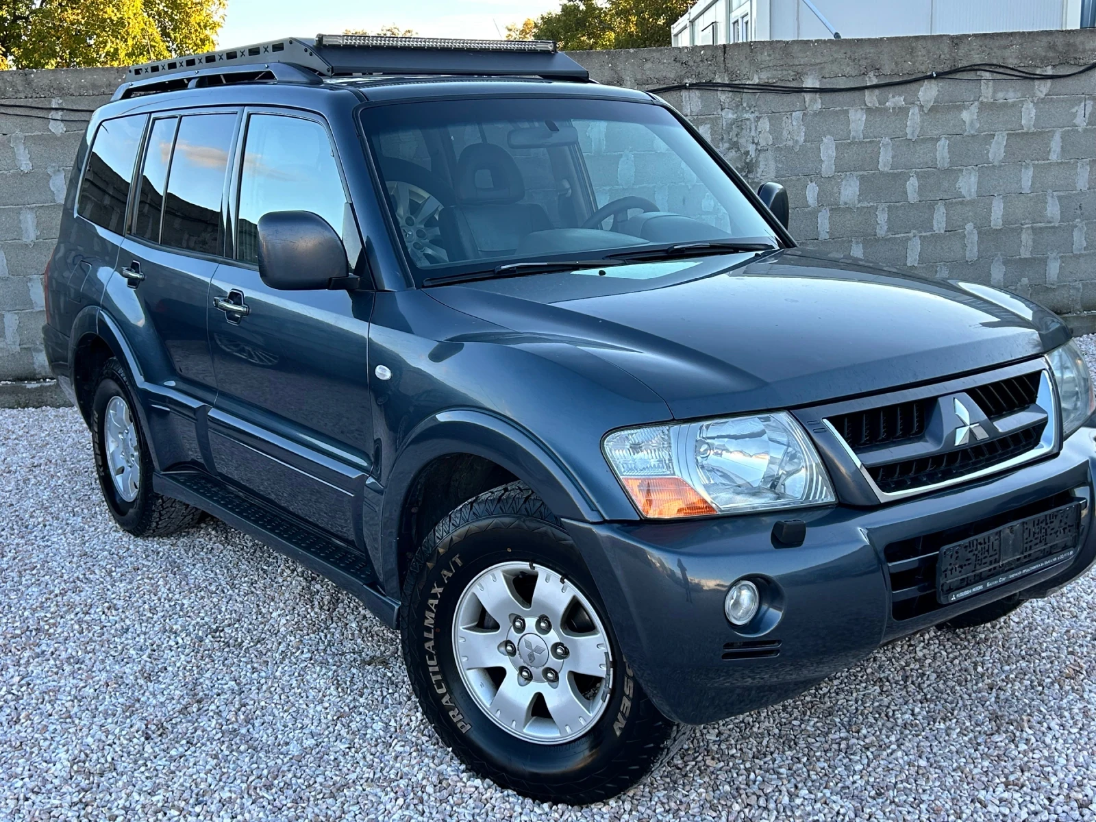 Mitsubishi Pajero 3.2 DIESEL LED