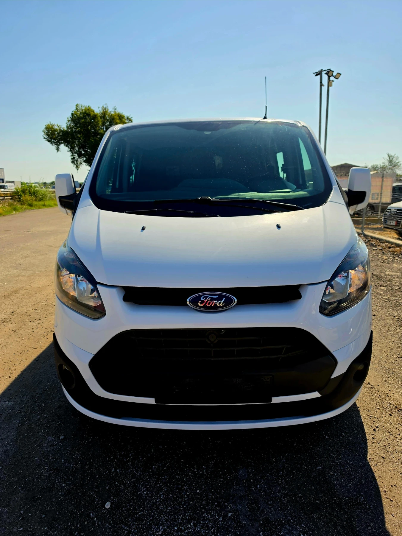 Ford Transit Custom 6 Местен, снимка 3 - Бусове и автобуси - 55533420