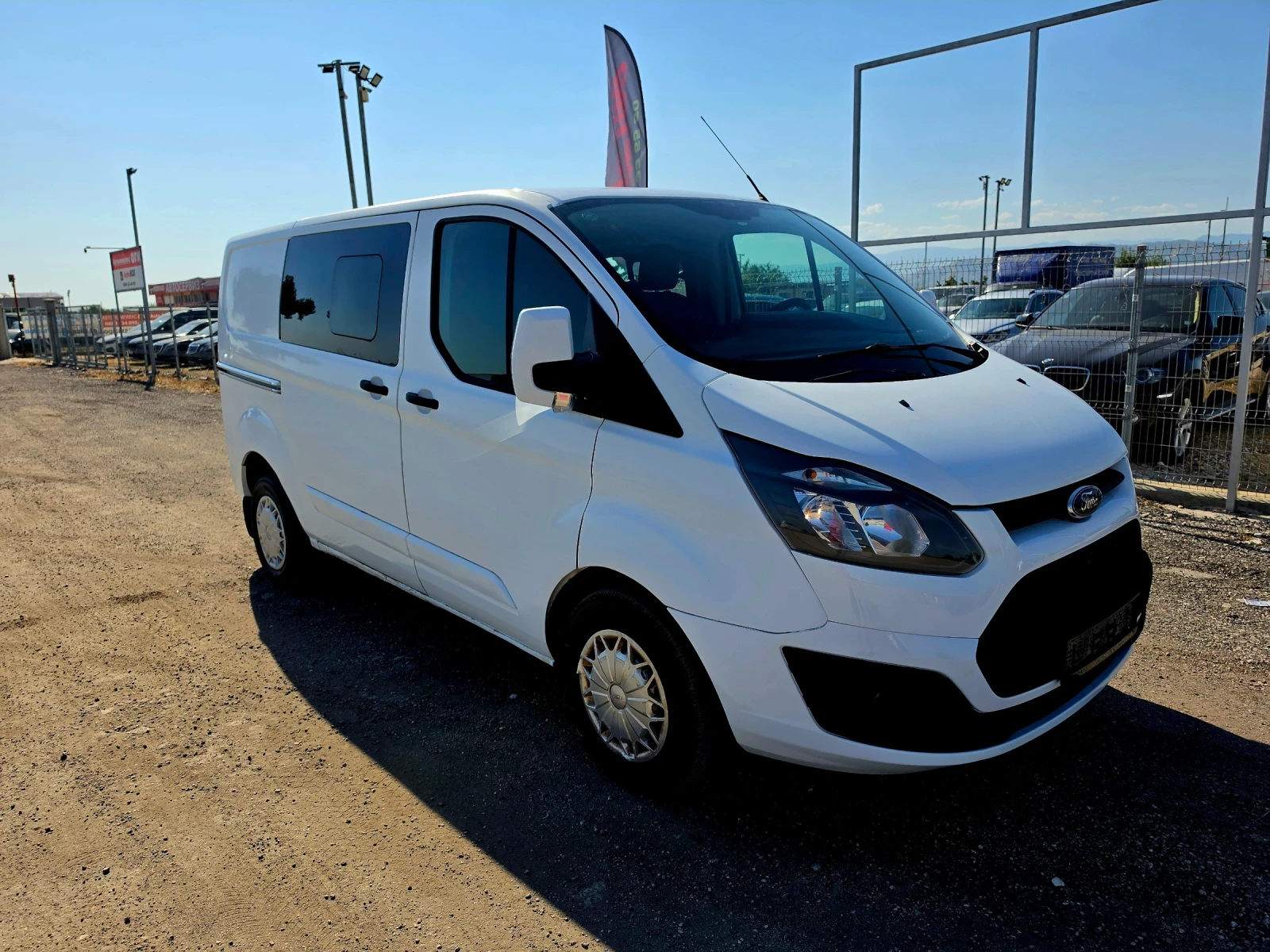 Ford Transit Custom 6 Местен, снимка 4 - Бусове и автобуси - 55533420