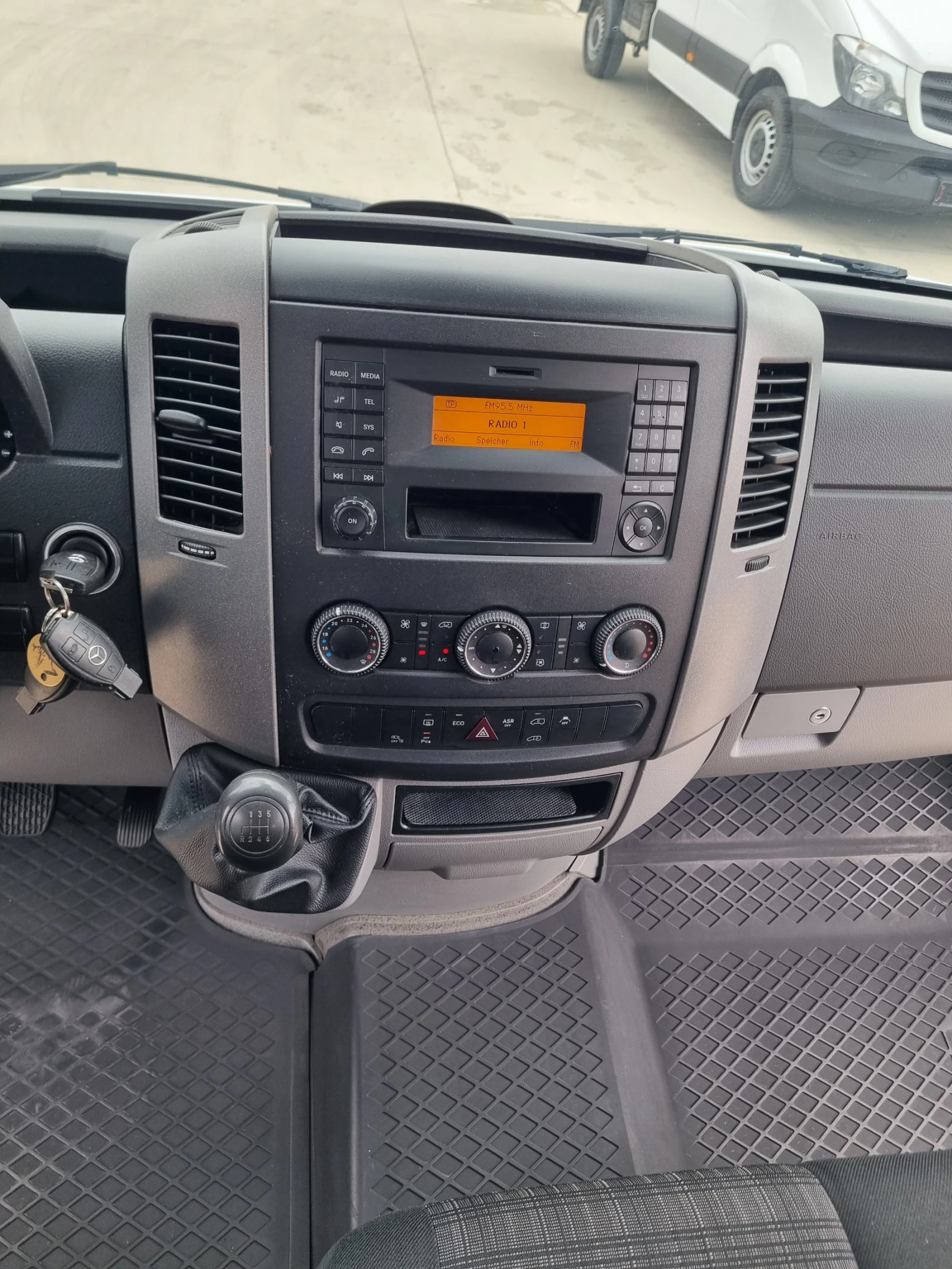 Mercedes-Benz Sprinter 313 9 ����� ����� �������� ���� 6 | Mobile.bg � ����������� 9