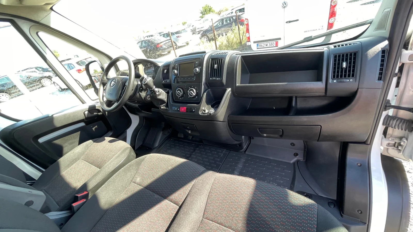 Peugeot Boxer 2.2 Blue HDI L4H2, снимка 11 - Бусове и автобуси - 56193775