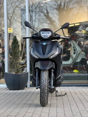 Piaggio Beverly 400 Deep Black - изображение 1