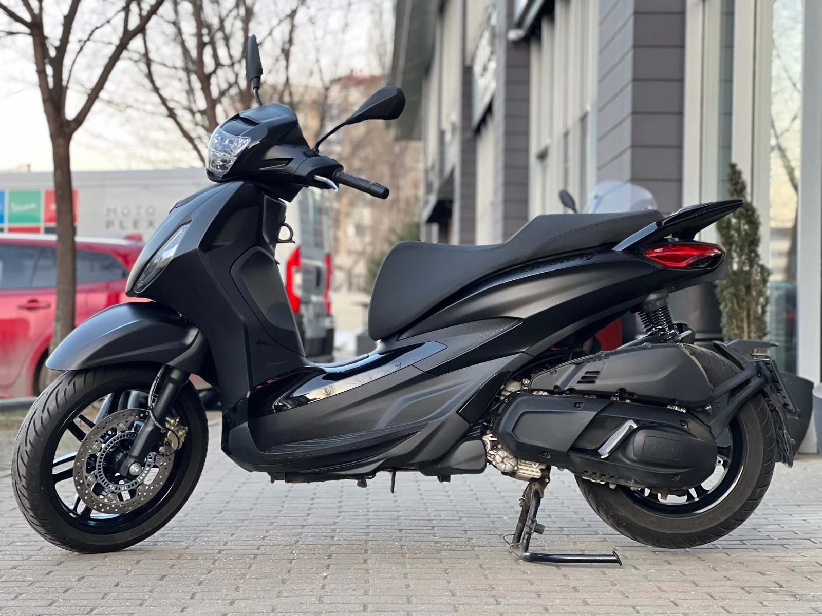 Piaggio Beverly 400 Deep Black - изображение 6