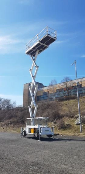 Автовишка Друга марка Holland Lift X-105DL18-4WD  4x4, снимка 12