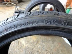 Гуми Зимни 235/35R19, снимка 10