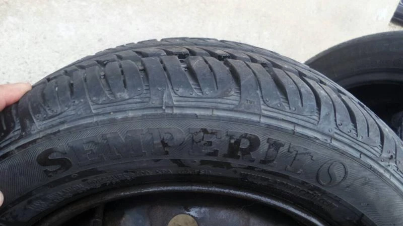 Гуми с джанти Semperit 165/65R14, снимка 4 - Гуми и джанти - 20087085