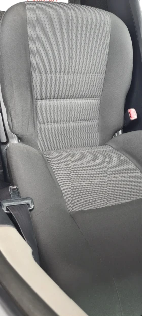 Toyota Avensis 2.0D4D, снимка 10