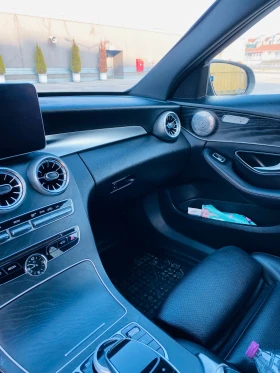 Mercedes-Benz C 250 AMG 4MATIK, снимка 10
