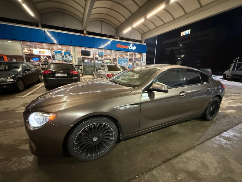 BMW 640 LASSER* ВАКУМ* ПАНОРАМА* HeadUP* KeylessGO, снимка 1 - Автомобили и джипове - 49263342