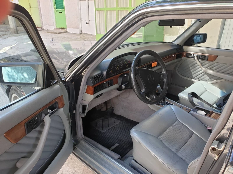 Mercedes-Benz 126 560SE, снимка 3 - Автомобили и джипове - 52672295