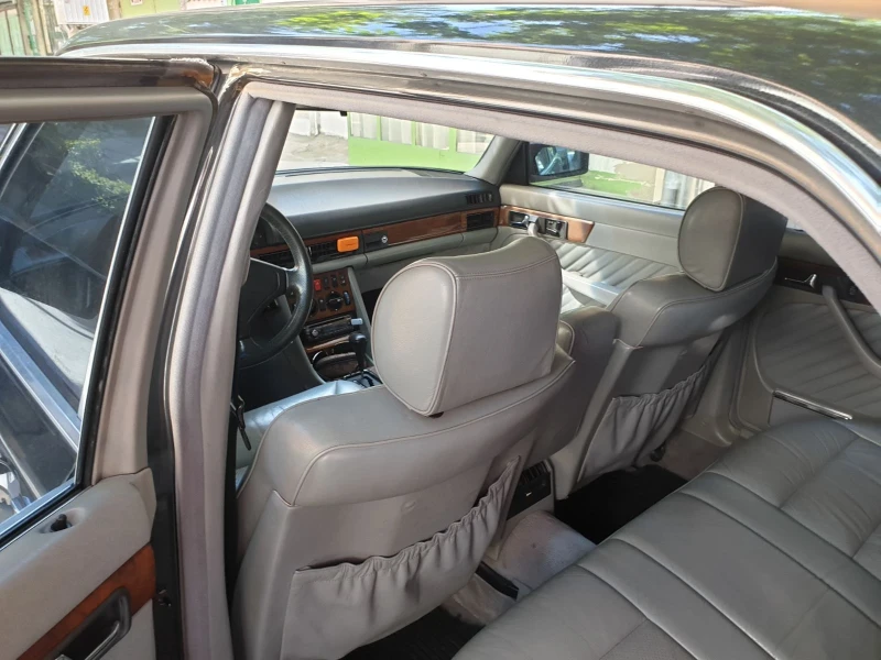 Mercedes-Benz 126 560SE, снимка 6 - Автомобили и джипове - 52672295