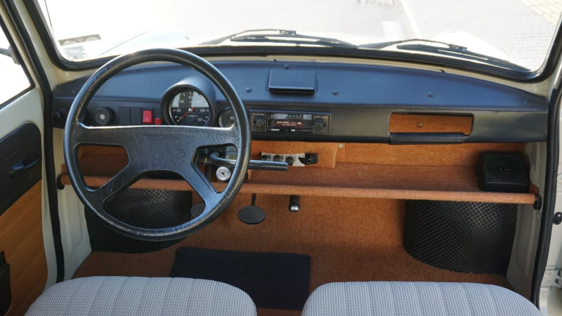 Trabant 601, снимка 8 - Автомобили и джипове - 50487380