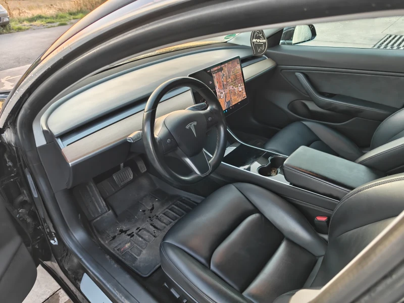 Tesla Model 3 Long Range, снимка 15 - Автомобили и джипове - 52505770