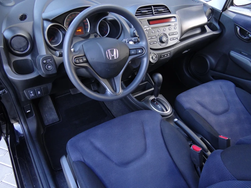 Honda Jazz 1.4i - 100k.c. / Автоматик - CVT / Euro - 5 /, снимка 8 - Автомобили и джипове - 51742340