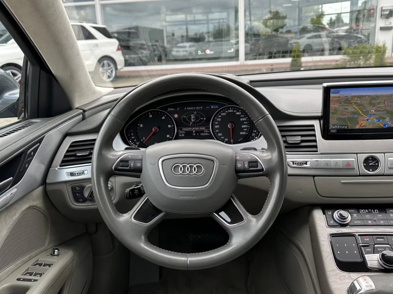 Audi A8 MATRIX/3.0TDI/QUATTRO/MASSAGE/DESIGN/PANO/103D, снимка 10 - Автомобили и джипове - 51881842