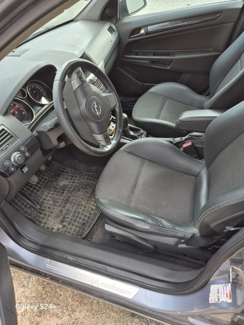 Opel Astra, снимка 9 - Автомобили и джипове - 52521811
