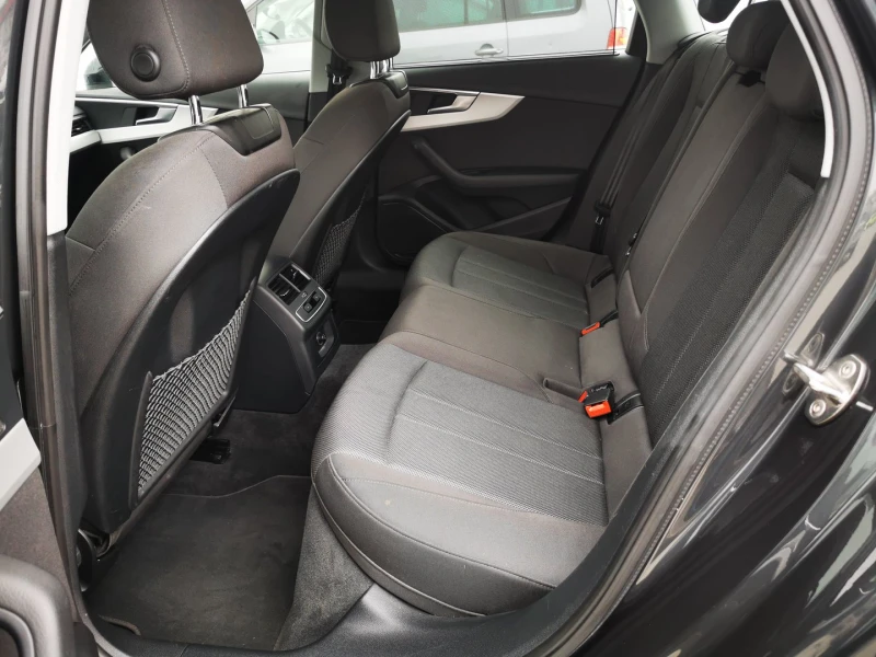 Audi A4 advanced 45 TFSI quattro, снимка 7 - Автомобили и джипове - 52882248