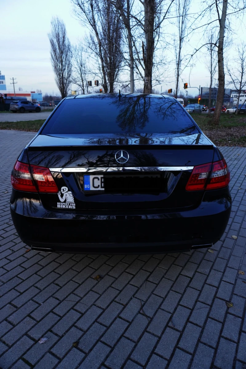 Mercedes-Benz E 350, снимка 3 - Автомобили и джипове - 52831636