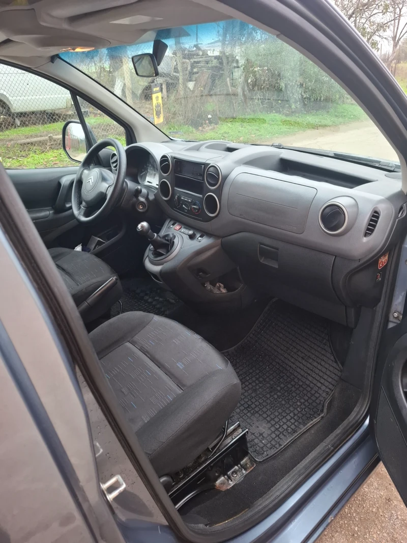 Citroen Berlingo 1.6 HDI 6+ 1, снимка 5 - Автомобили и джипове - 52857538