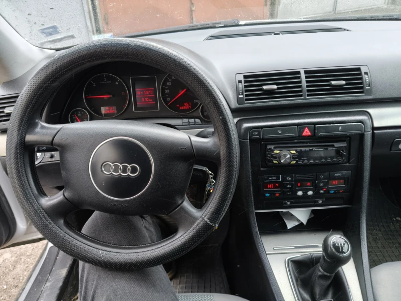 Audi A4 1.9 TDI, снимка 10 - Автомобили и джипове - 53032452