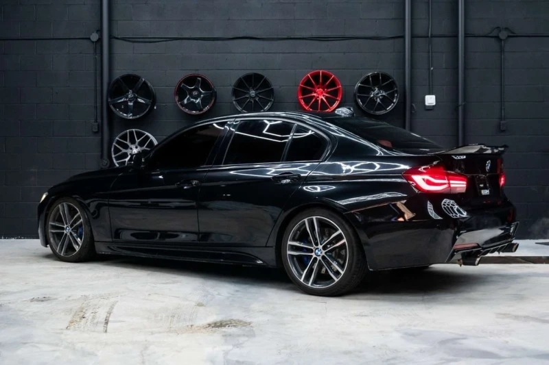 BMW 340 2018 xDrive * CARFAX * БЕЗ ПЪРВОНАЧАЛНА ВНОСКА, снимка 3 - Автомобили и джипове - 53099027