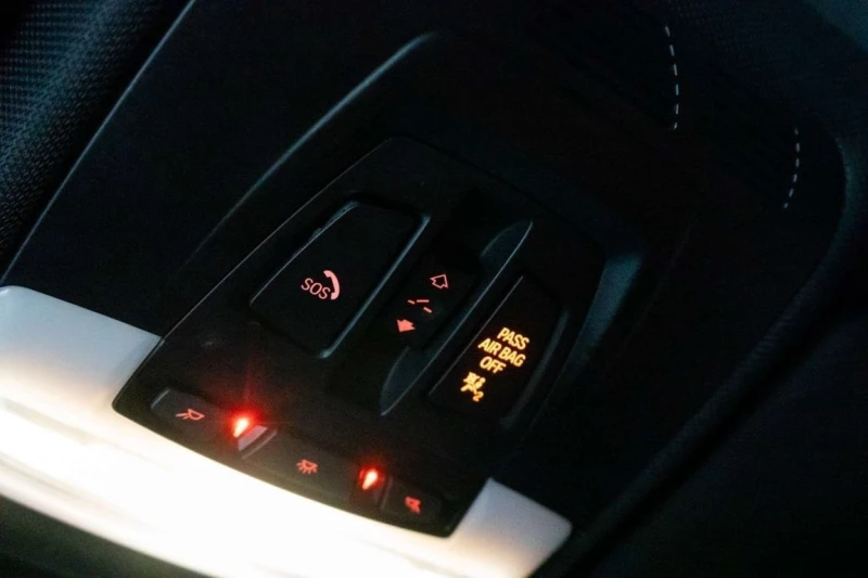 BMW 340 2018 xDrive * CARFAX * БЕЗ ПЪРВОНАЧАЛНА ВНОСКА, снимка 17 - Автомобили и джипове - 53099027