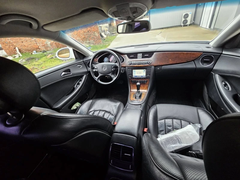 Mercedes-Benz CLS 320 Mercedes-Benz CLS 320 CDI 2007 г.   Пълен AMG паке, снимка 11 - Автомобили и джипове - 53447567