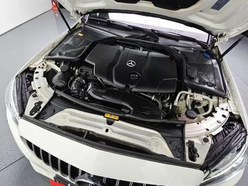 Mercedes-Benz C 220 Avantgarde, снимка 6 - Автомобили и джипове - 53074253