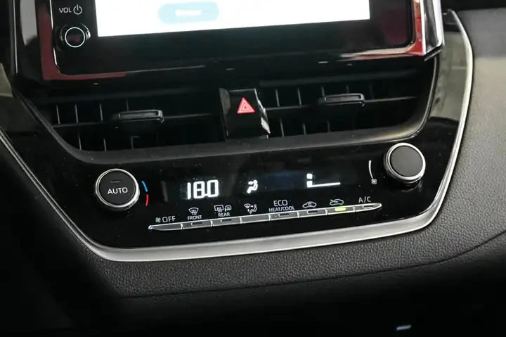 Toyota Corolla * LE * CARFAX * ���� �� �� | Mobile.bg � ����������� 12