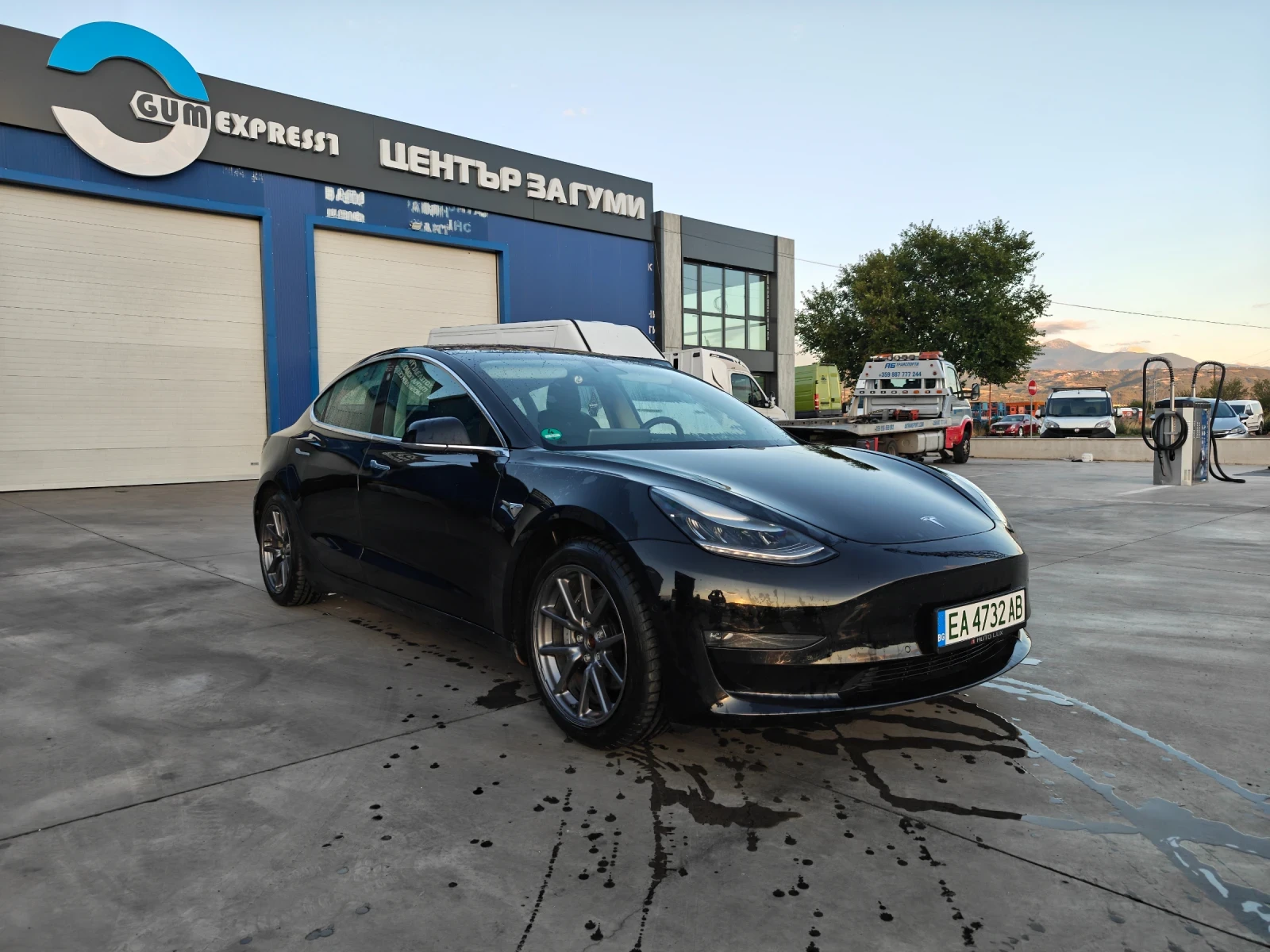 Tesla Model 3 Long Range, снимка 1